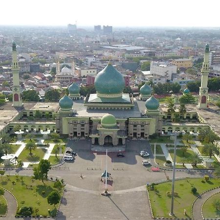 Sabrina Hotel Sisingamangaraja Pekanbaru Exteriér fotografie