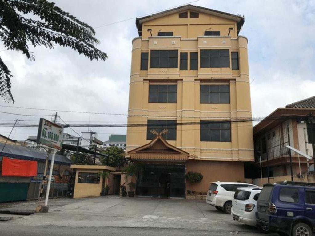 Sabrina Hotel Sisingamangaraja Pekanbaru Exteriér fotografie
